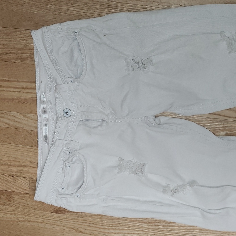 Distressed white jeans - Picture 2 of 9